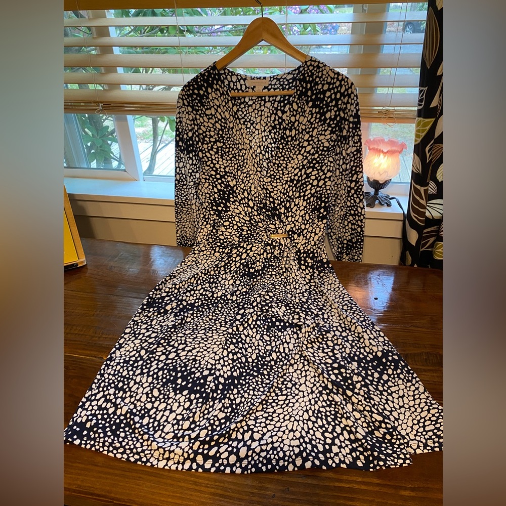Stretchy Large Charter Club Dress. White and Black Animal Print. Size L.